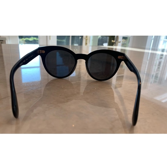 Oliver Peoples Dore Sunglasses - Picture 5 of 10